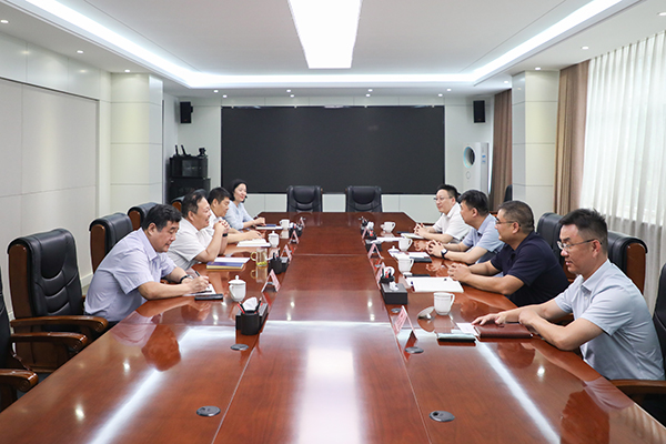 山东金年金字招牌(jinnian)集团孙冠军董事长一行赴天桥区拜访交流